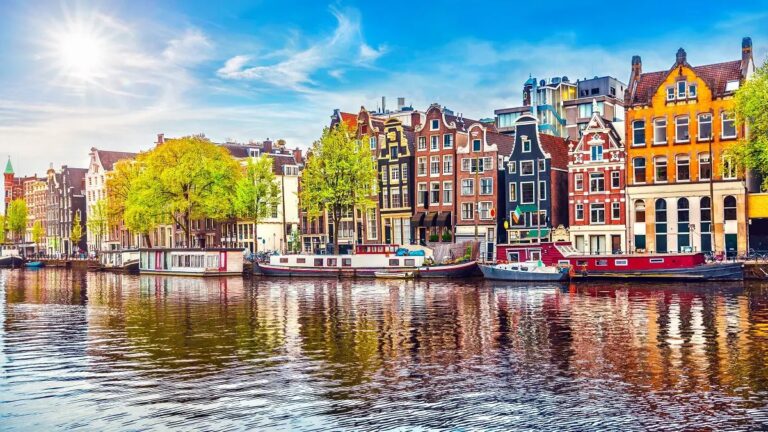 Dutch Regulator Fines 711 Group €886,000 for Duty of Care Failings