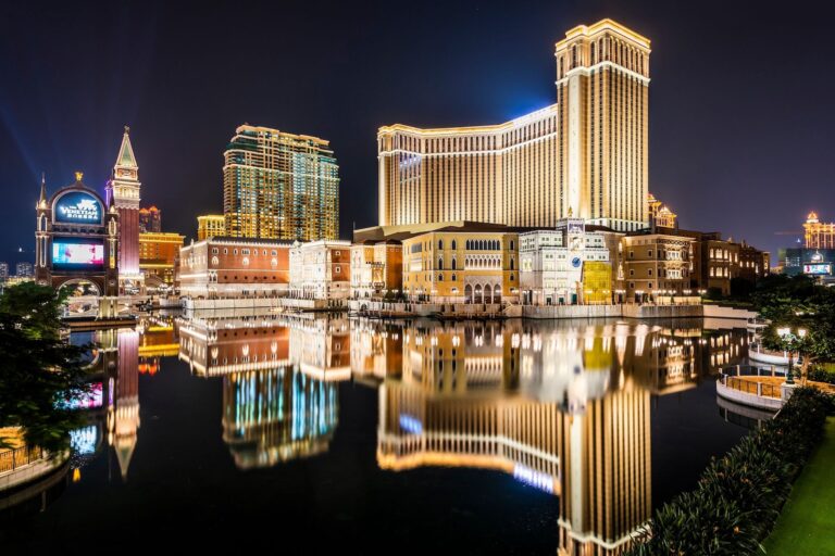 Las Vegas Sands Q2 2026 Earnings Miss Amid VIP Hold Volatility